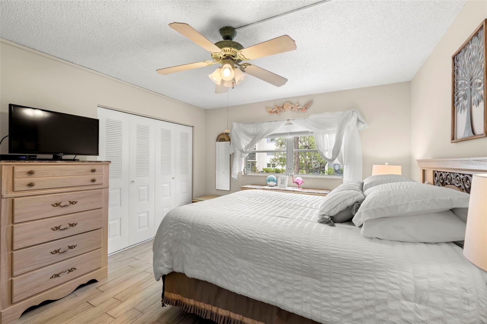 Image 16 of 35 For 1370 Heather Ridge Boulevard 105