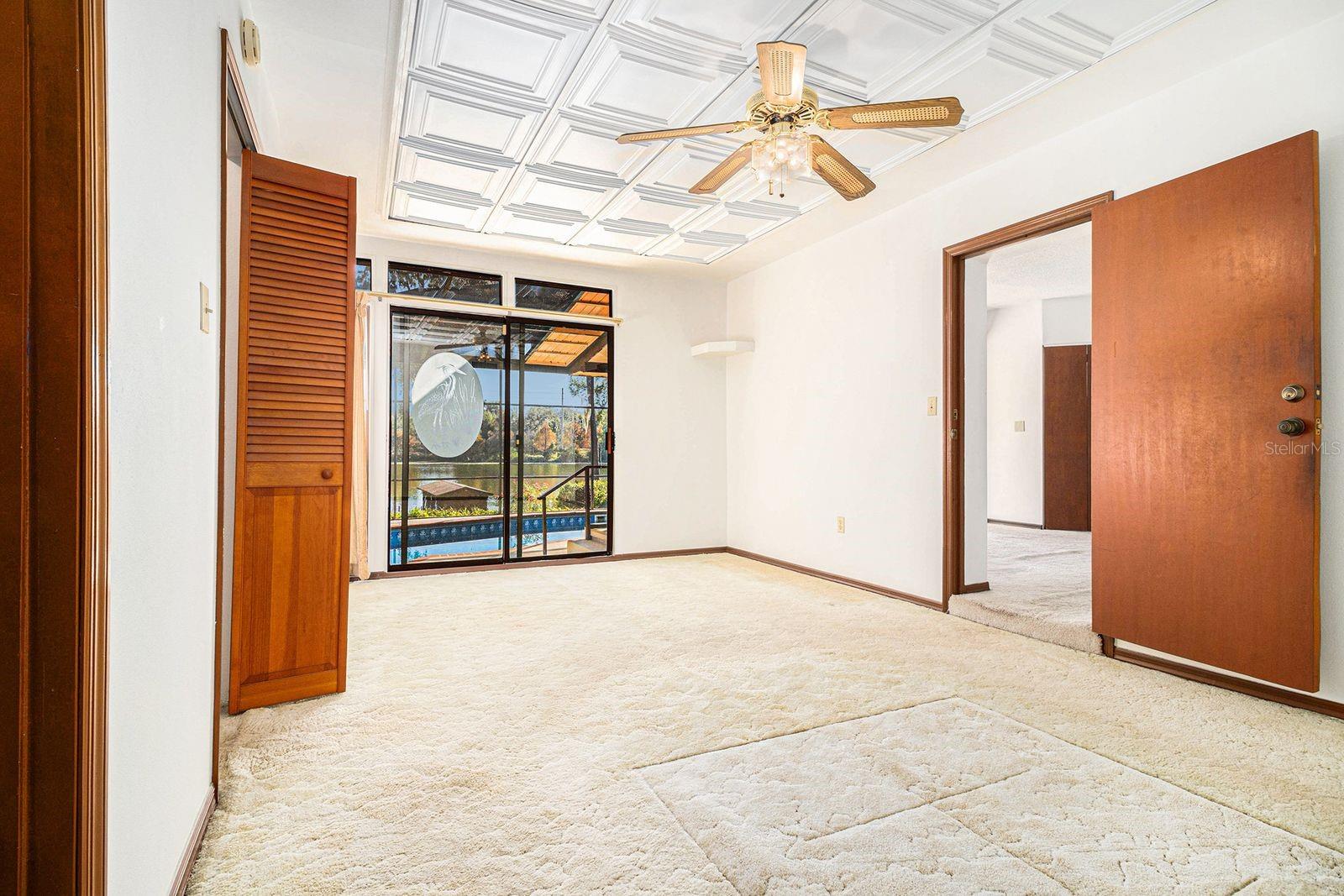 Image 17 of 29 For 607 Lakeshore Drive