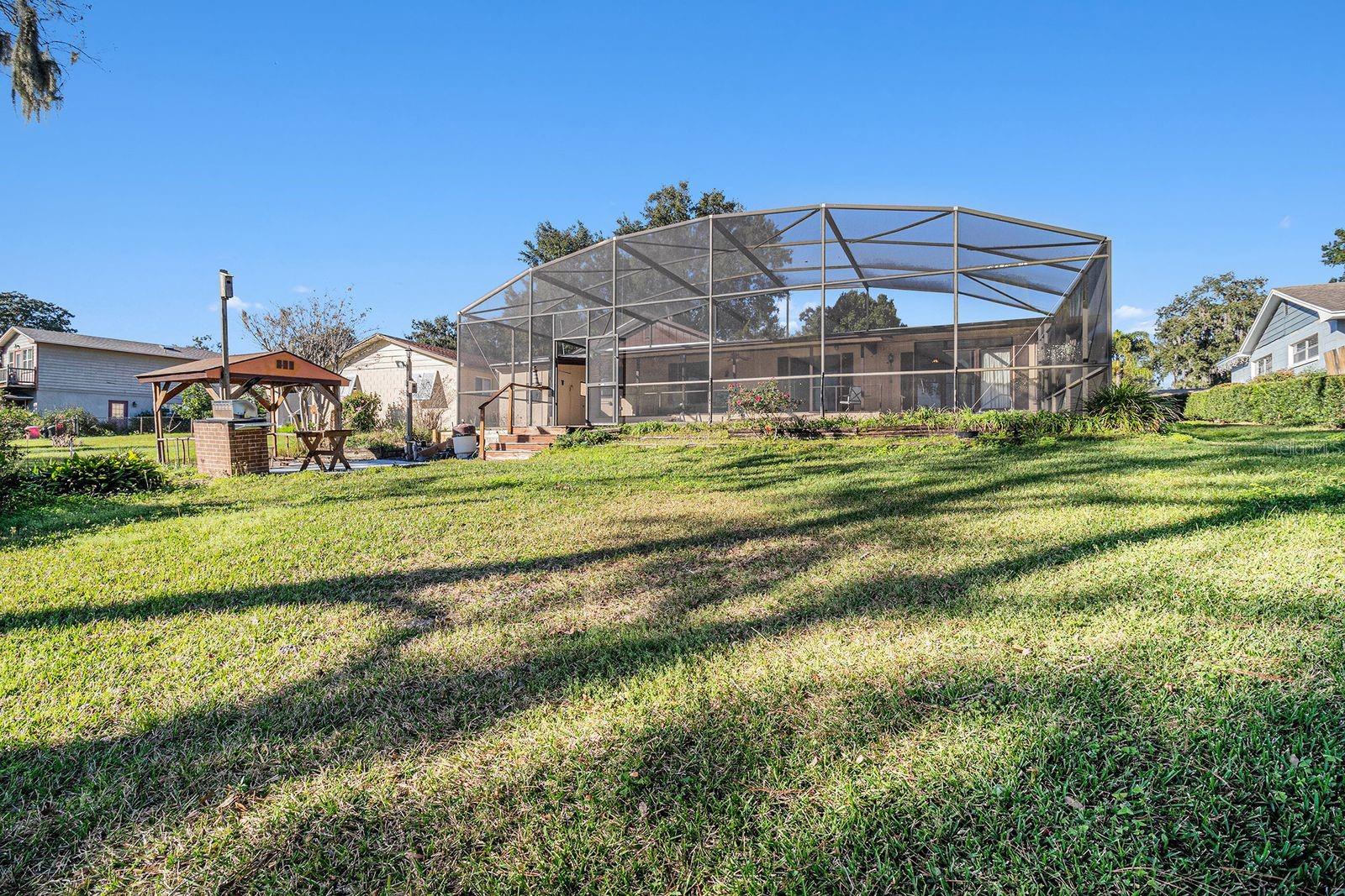 Image 25 of 29 For 607 Lakeshore Drive