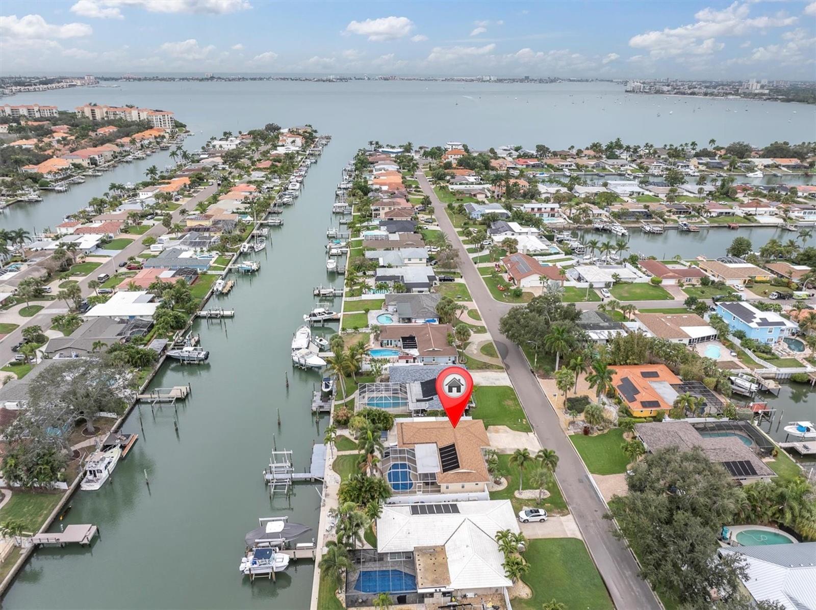 Image 15 of 51 For 4200 46th Avenue S