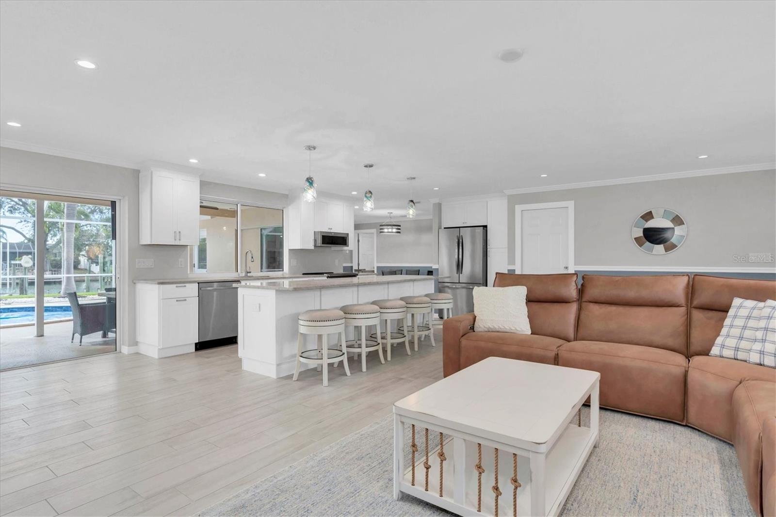 Image 16 of 51 For 4200 46th Avenue S