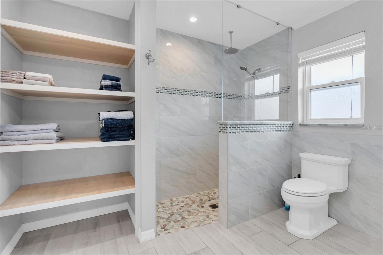 Image 27 of 51 For 4200 46th Avenue S