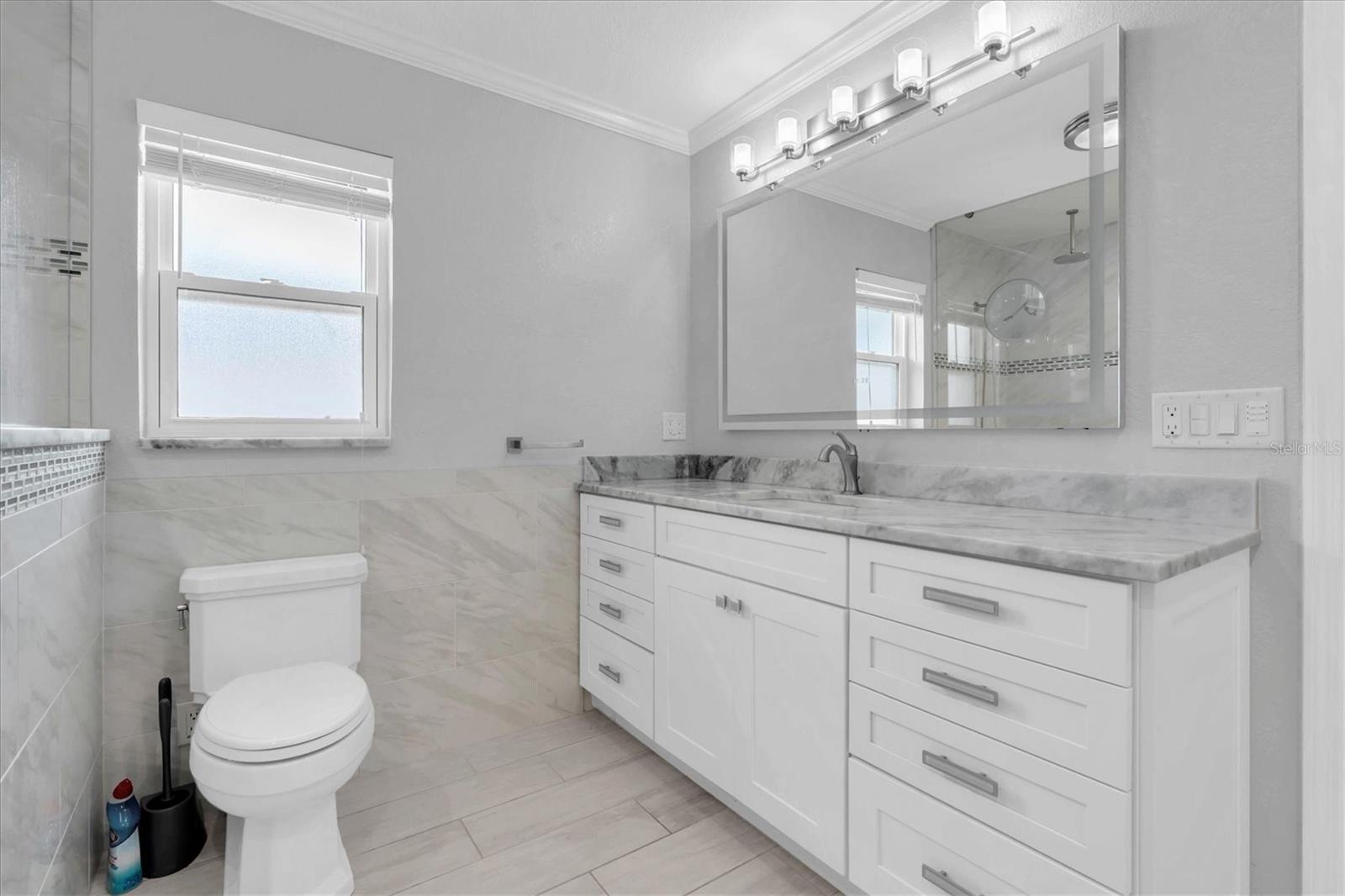 Image 28 of 51 For 4200 46th Avenue S