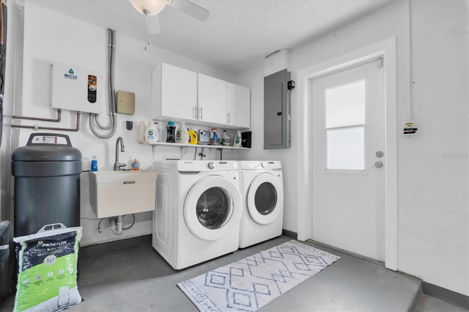 Image 35 of 51 For 4200 46th Avenue S