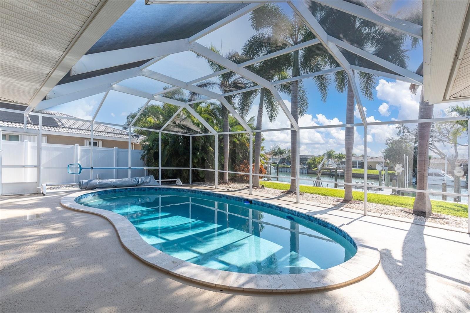 Image 7 of 51 For 4200 46th Avenue S