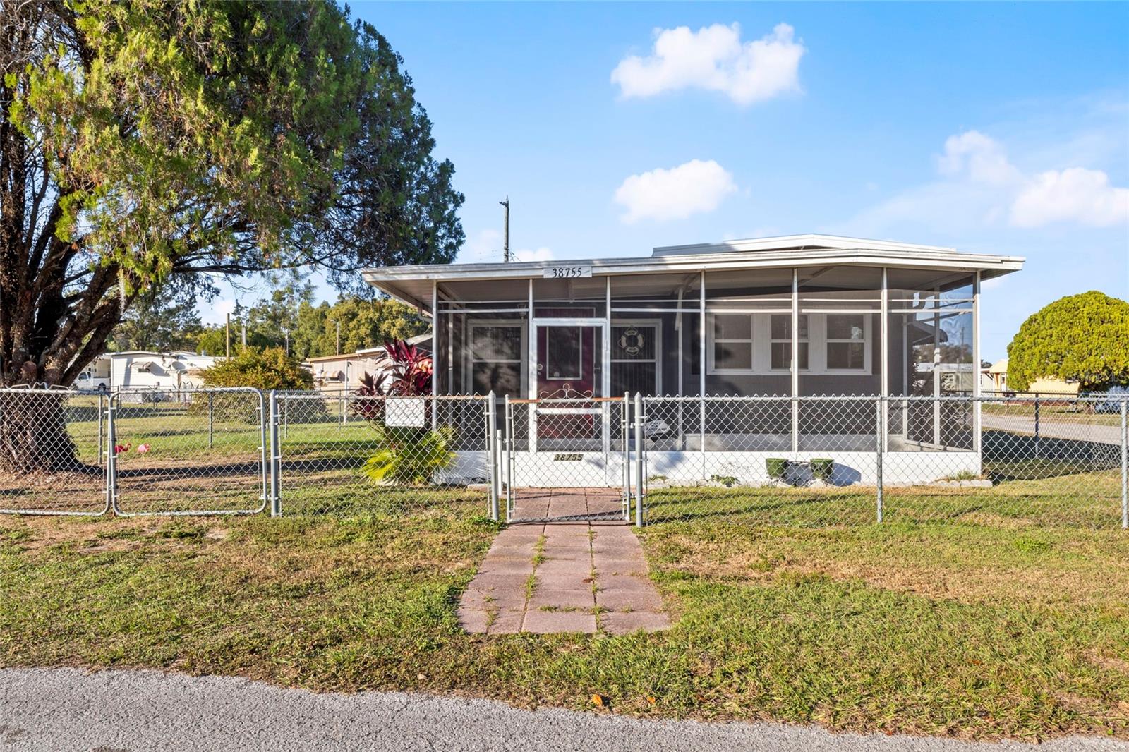 Image 5 of 31 For 38755 New Jersey Avenue