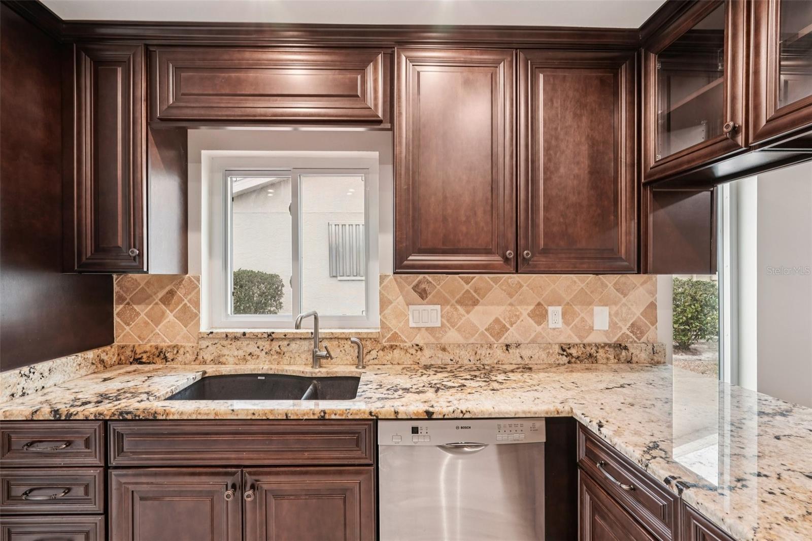 Image 12 of 72 For 2009 Hereford Drive