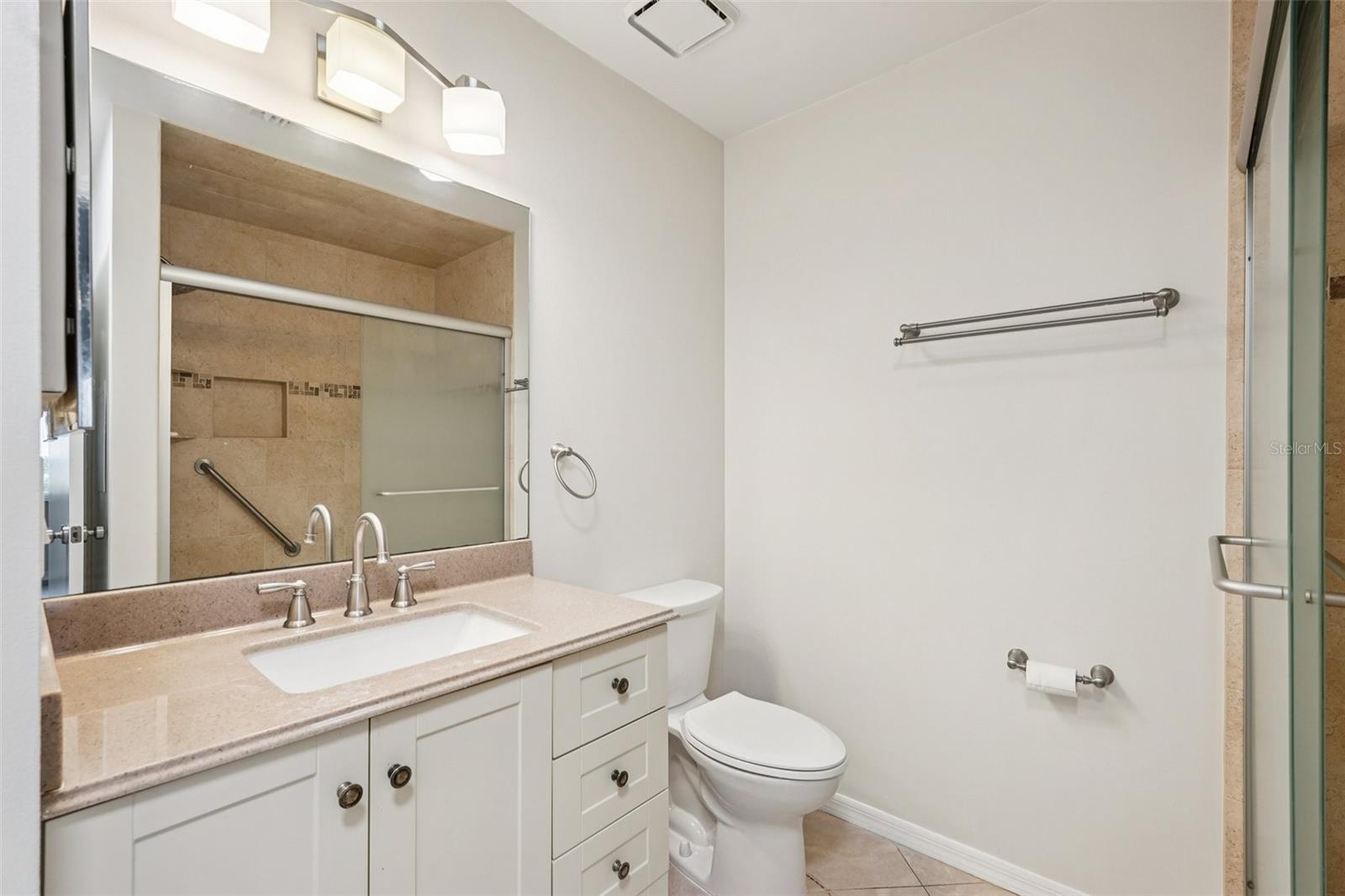 Image 18 of 72 For 2009 Hereford Drive