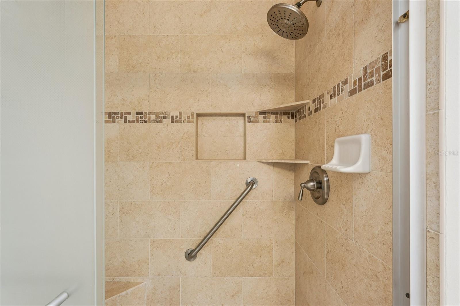 Image 19 of 72 For 2009 Hereford Drive