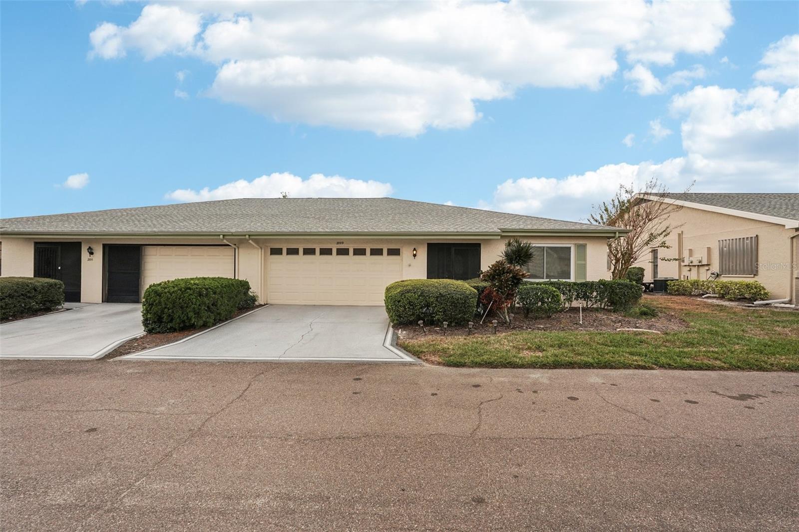 Image 64 of 72 For 2009 Hereford Drive