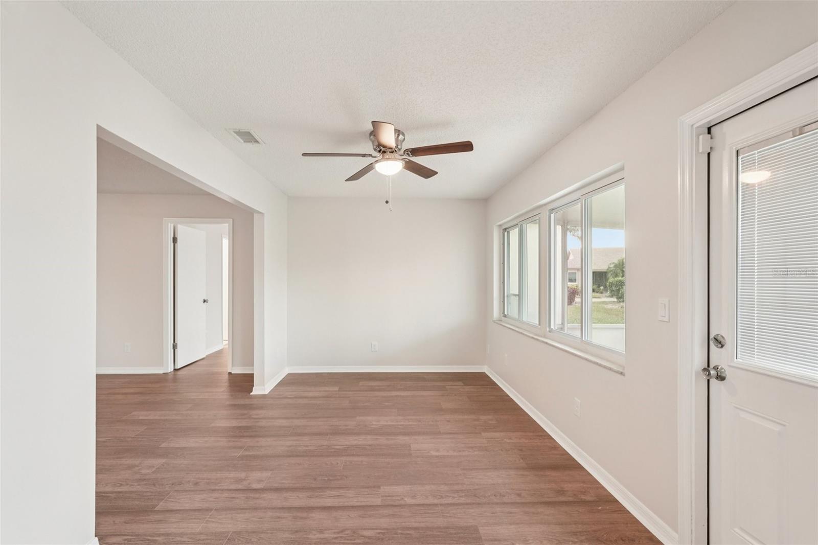 Image 7 of 72 For 2009 Hereford Drive