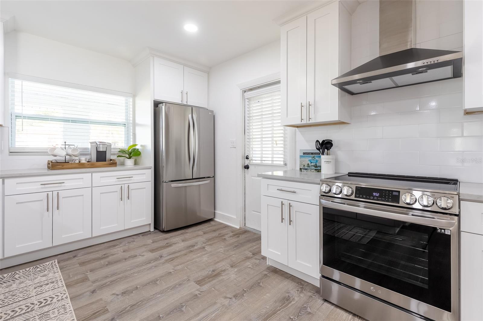 Image 10 of 35 For 1712 Clark Avenue