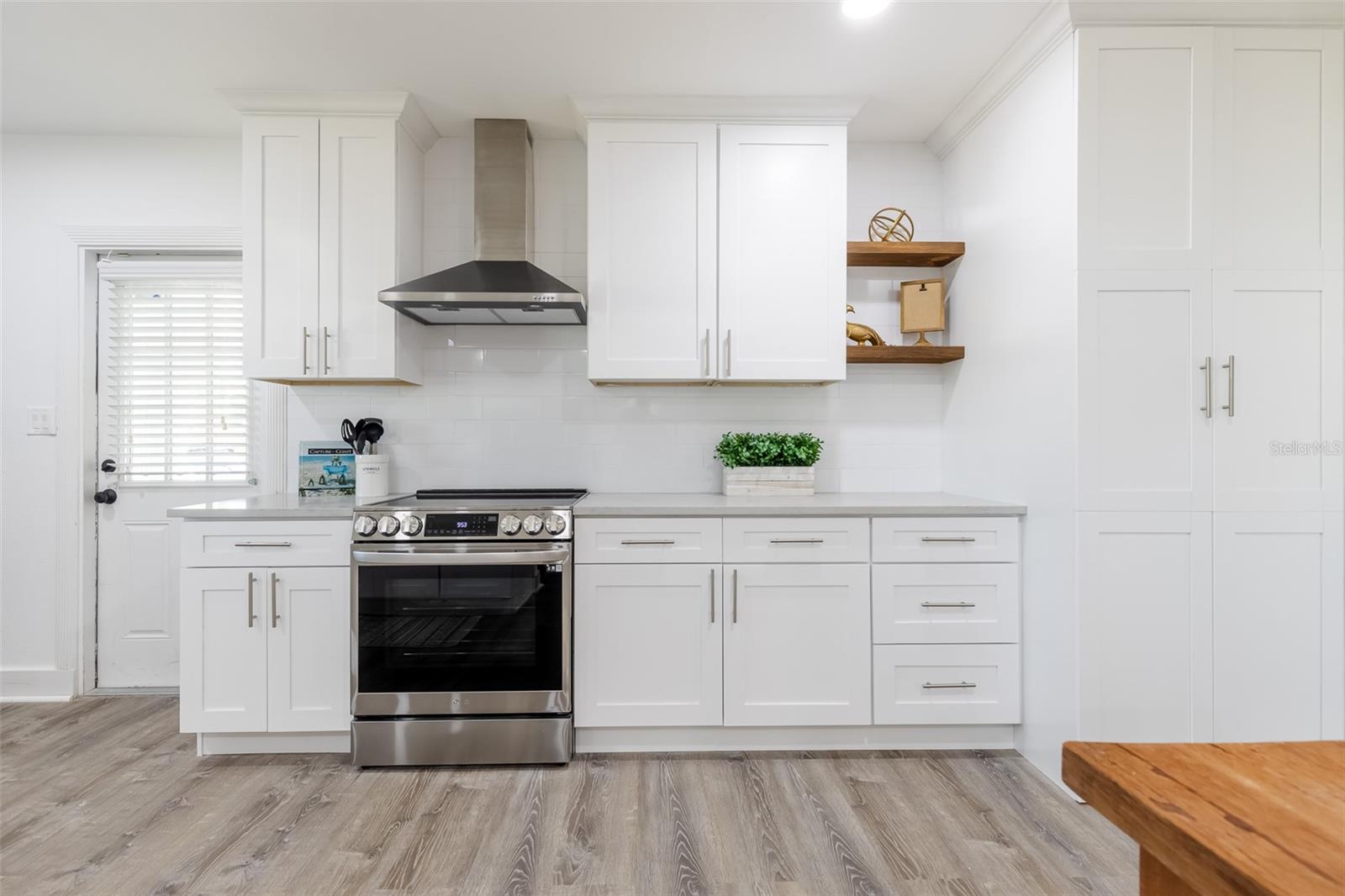 Image 11 of 35 For 1712 Clark Avenue