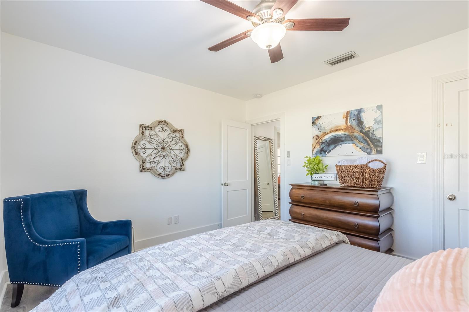 Image 19 of 35 For 1712 Clark Avenue