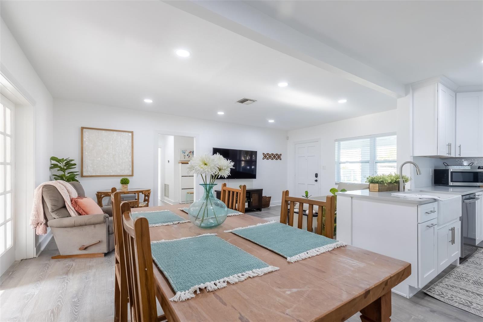 Image 6 of 35 For 1712 Clark Avenue