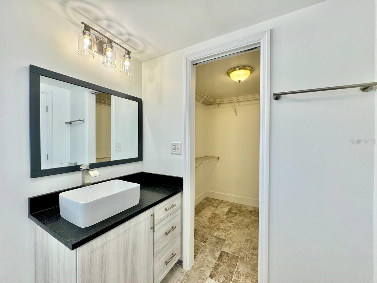 Image 23 of 30 For 2703 Westhigh Avenue