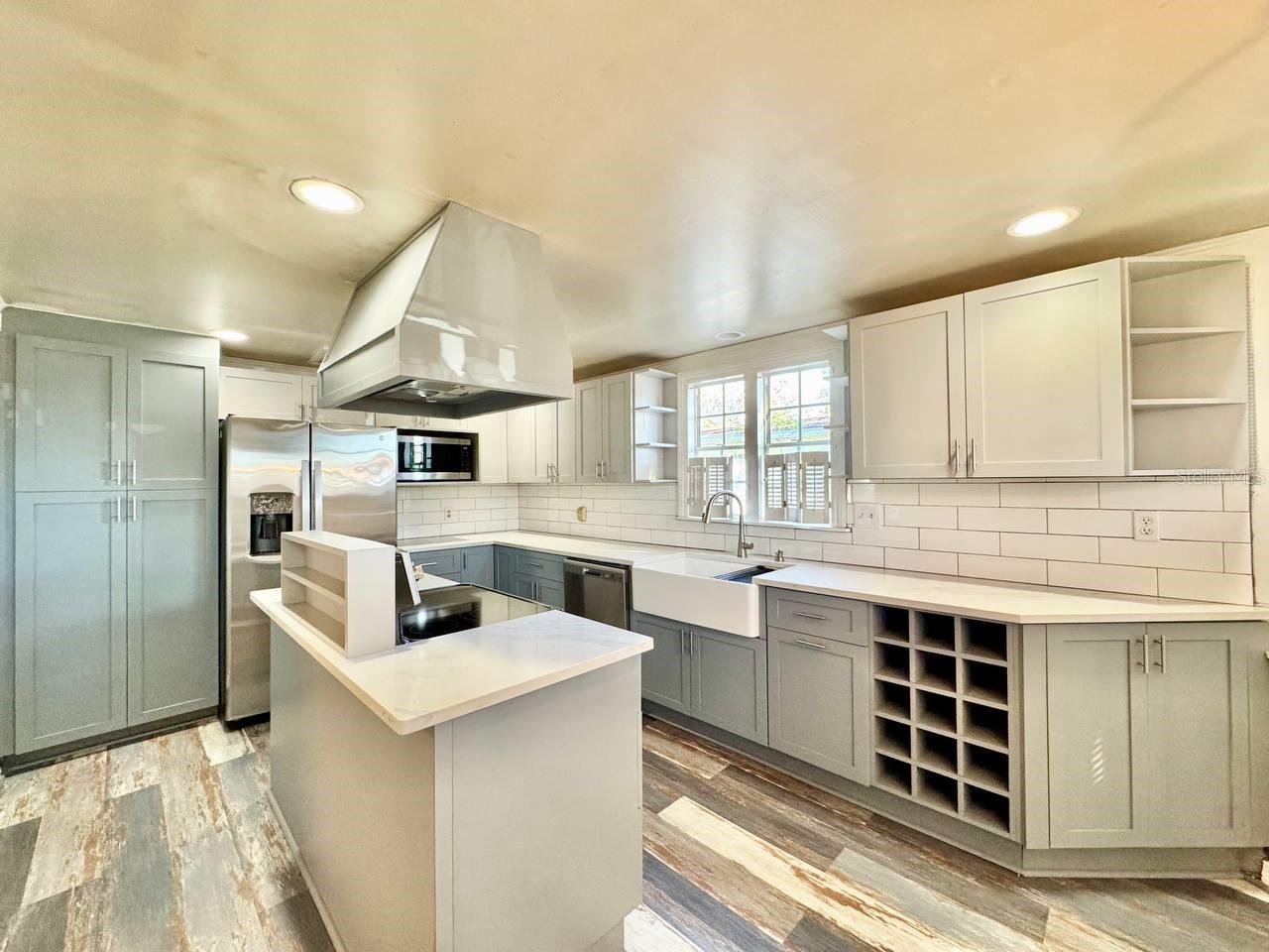 Image 8 of 30 For 2703 Westhigh Avenue