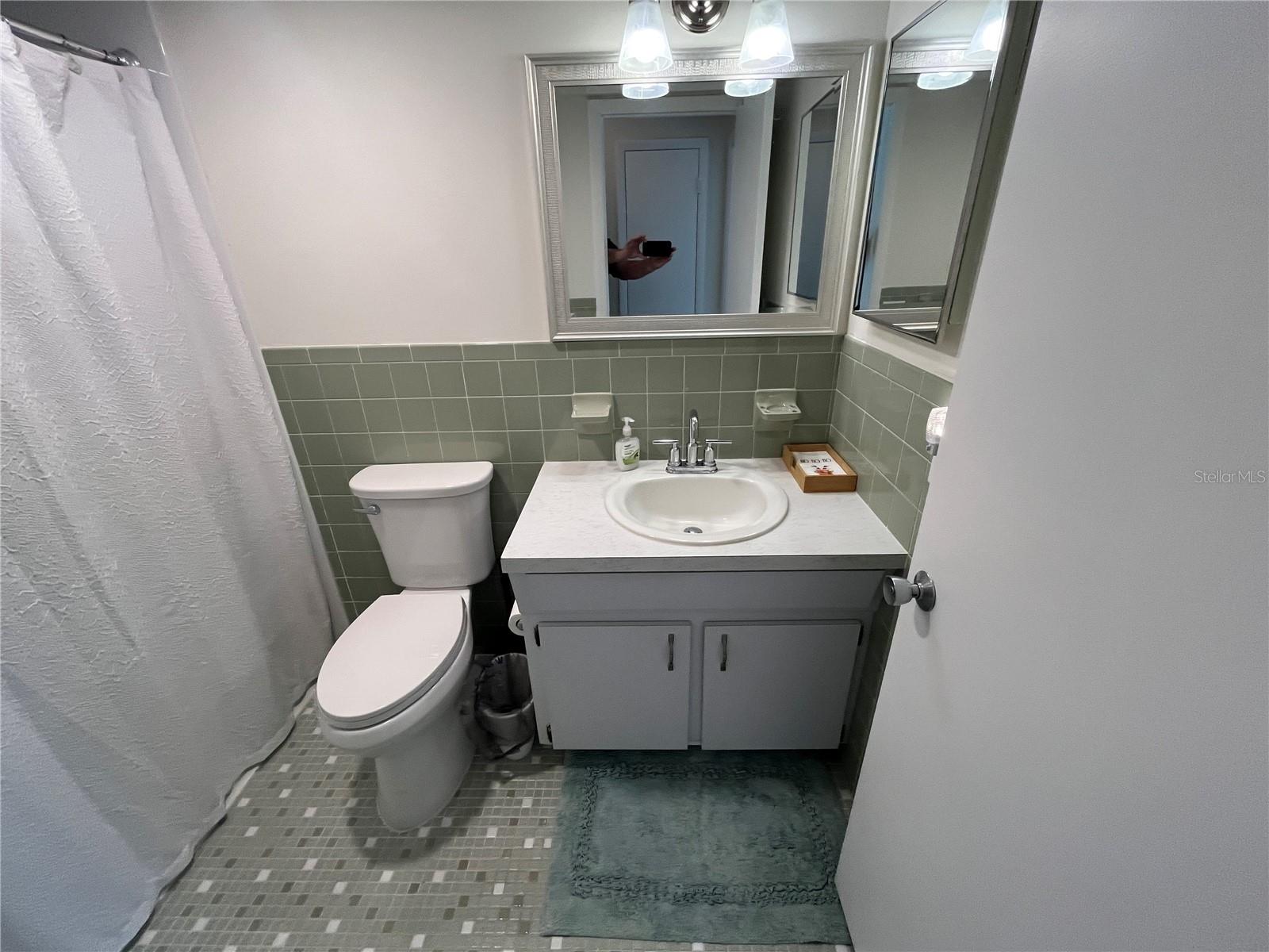 Image 21 of 34 For 2371 Israeli Drive 39