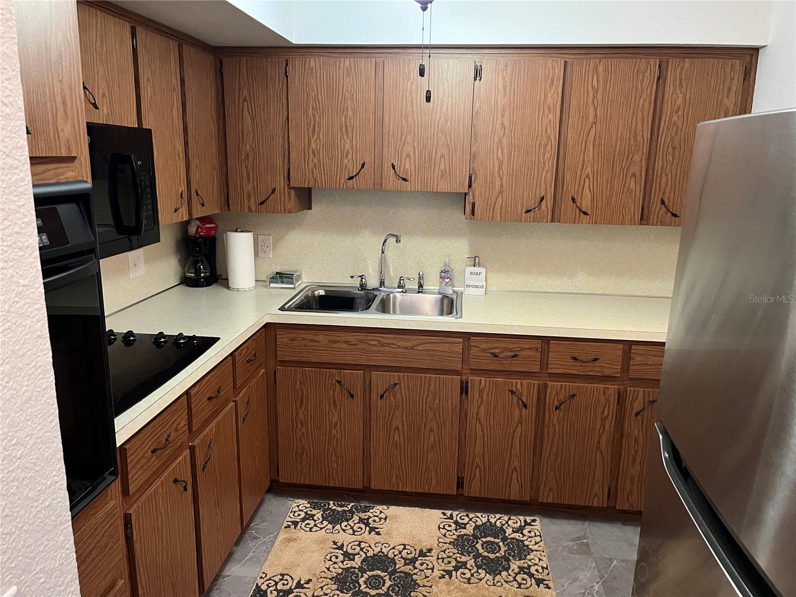 Image 8 of 34 For 2371 Israeli Drive 39