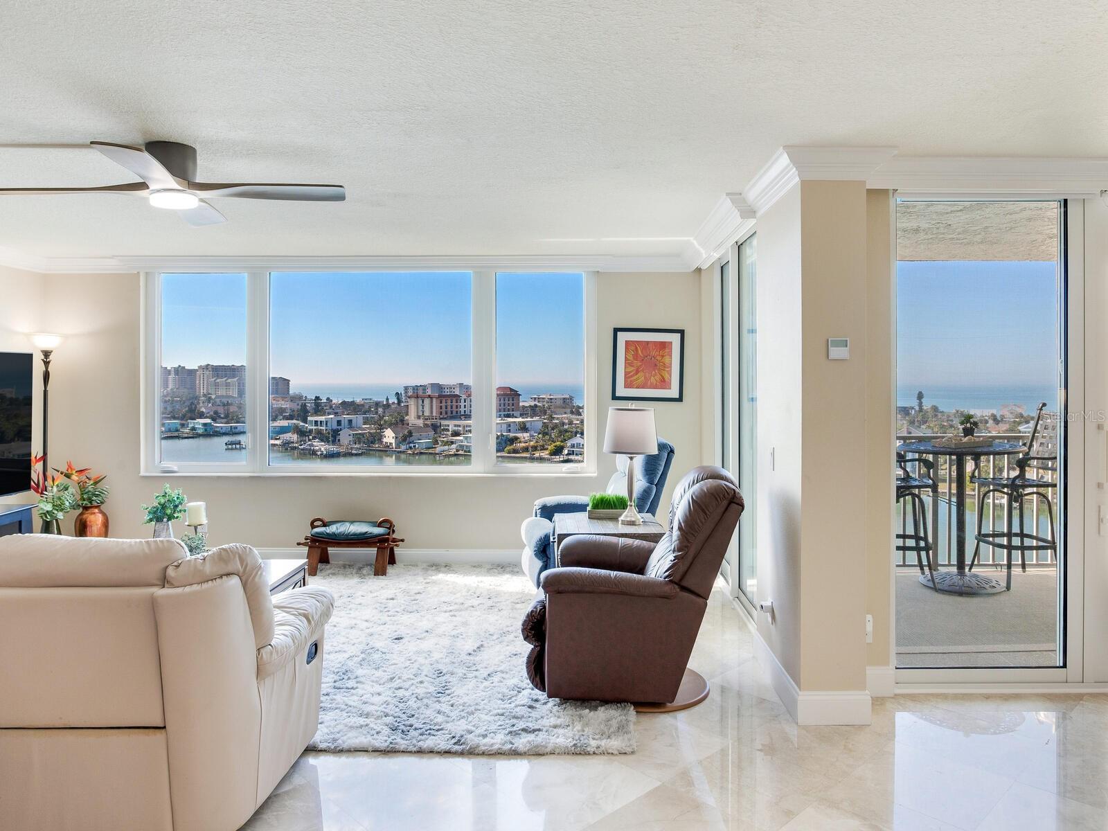 Image 17 of 73 For 736 Island Way 1104