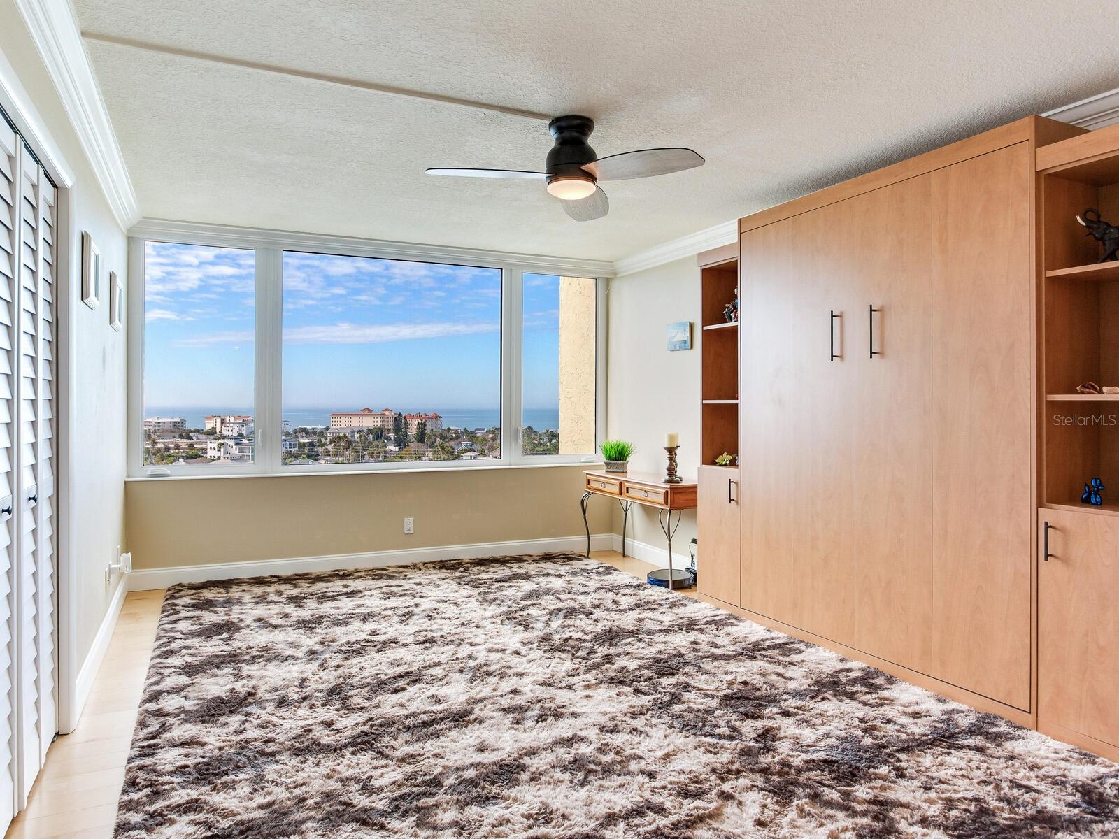 Image 35 of 73 For 736 Island Way 1104