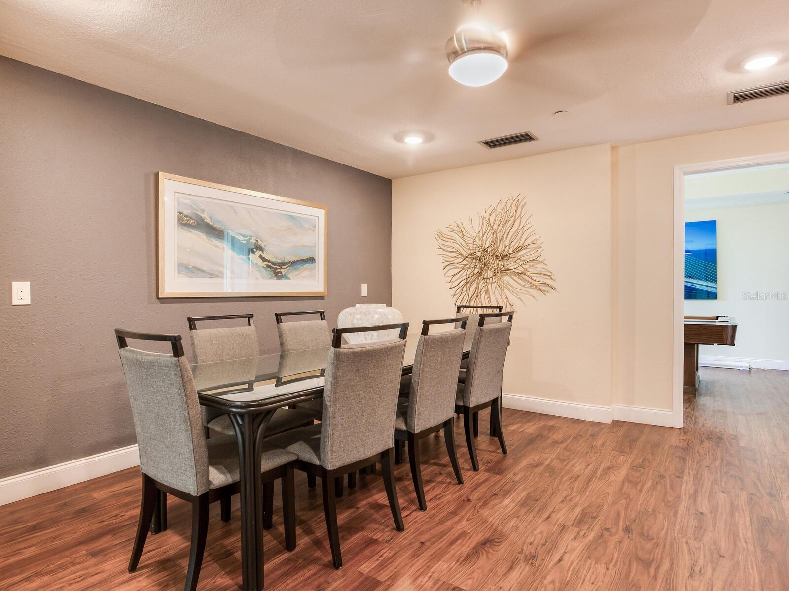 Image 60 of 73 For 736 Island Way 1104