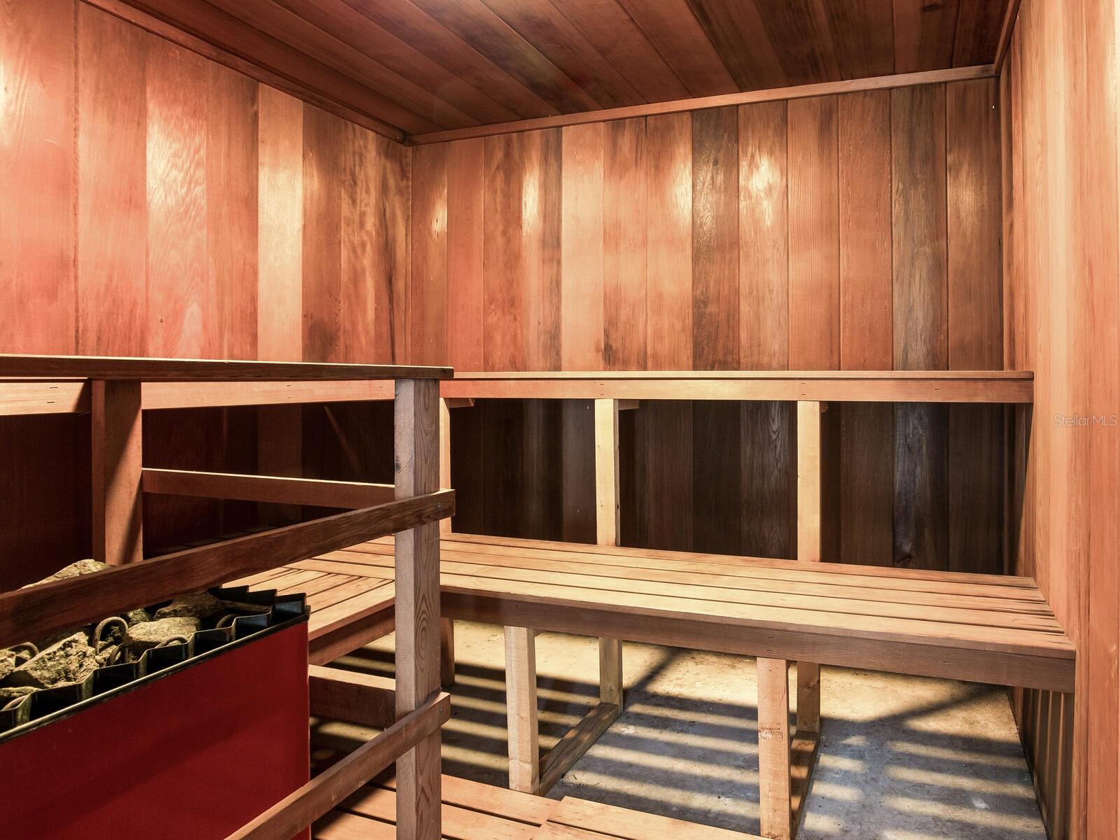 Image 63 of 73 For 736 Island Way 1104