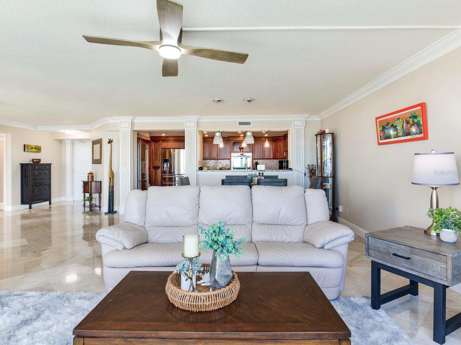 Image 8 of 73 For 736 Island Way 1104