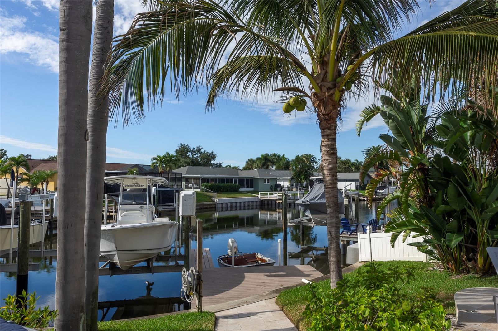 Image 10 of 33 For 1394 51st Avenue Ne