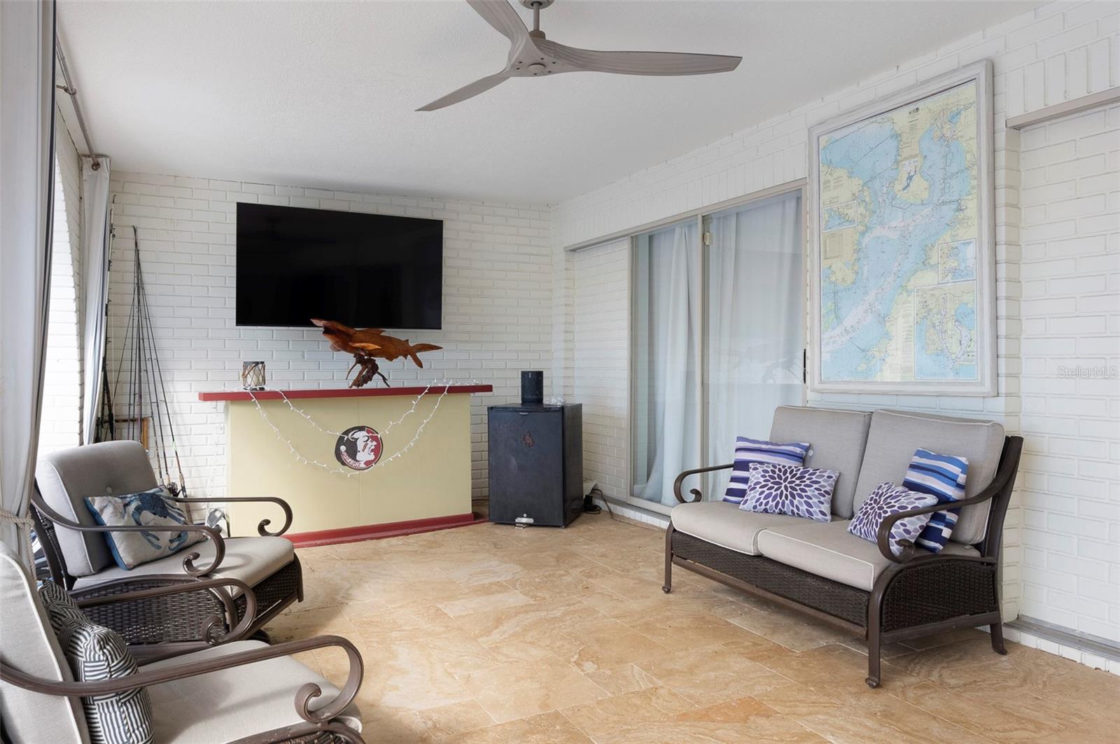 Image 19 of 33 For 1394 51st Avenue Ne