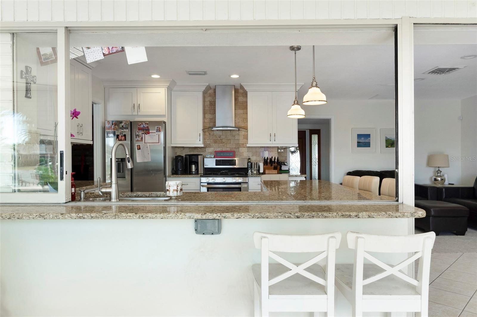 Image 21 of 33 For 1394 51st Avenue Ne