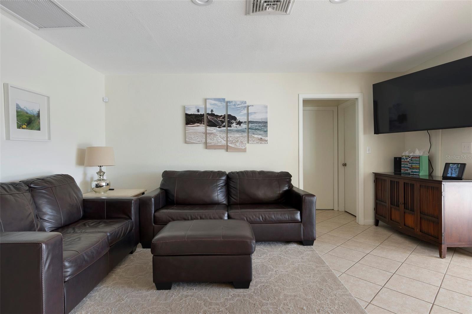 Image 29 of 33 For 1394 51st Avenue Ne