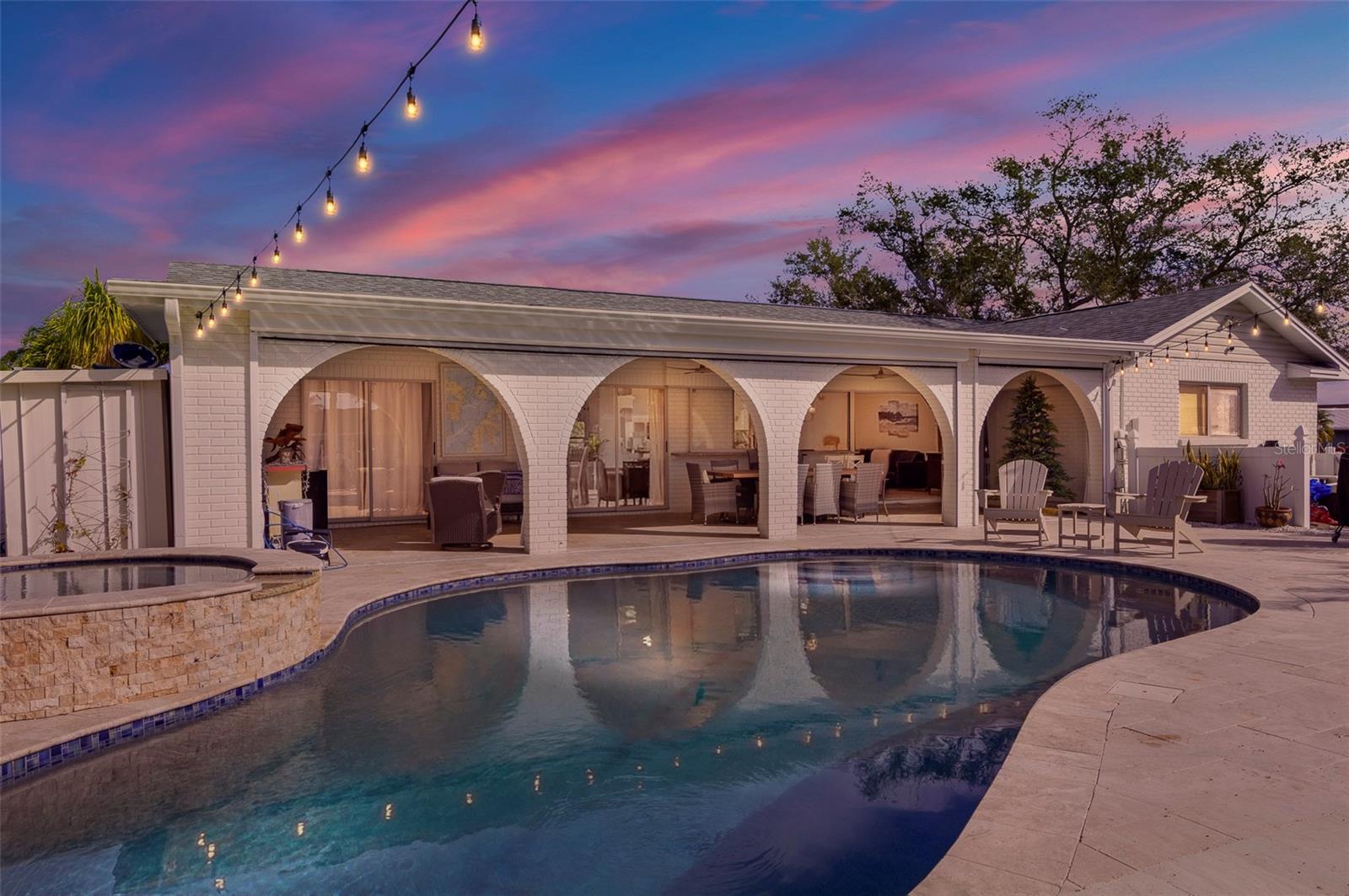 Image 3 of 33 For 1394 51st Avenue Ne