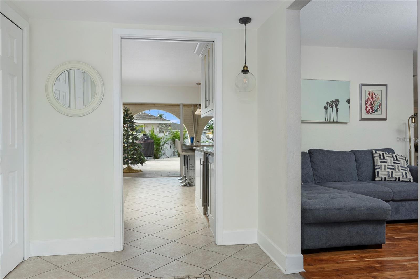 Image 8 of 33 For 1394 51st Avenue Ne