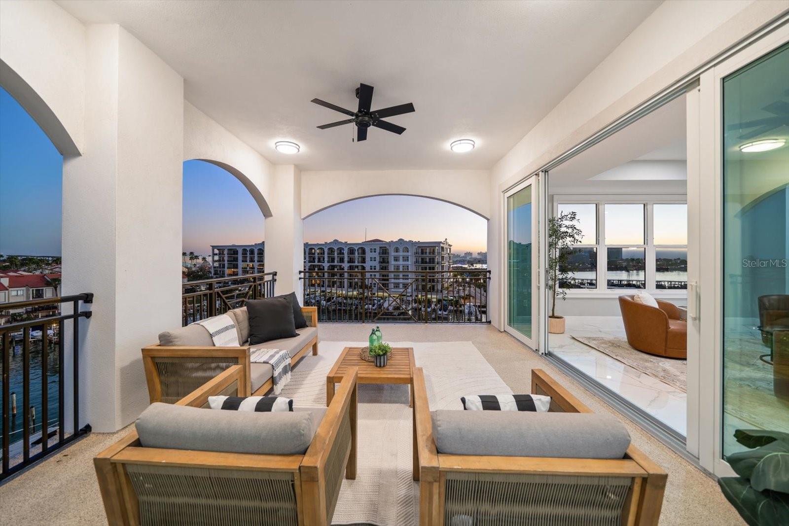 Image 18 of 54 For 211 Dolphin Point 501