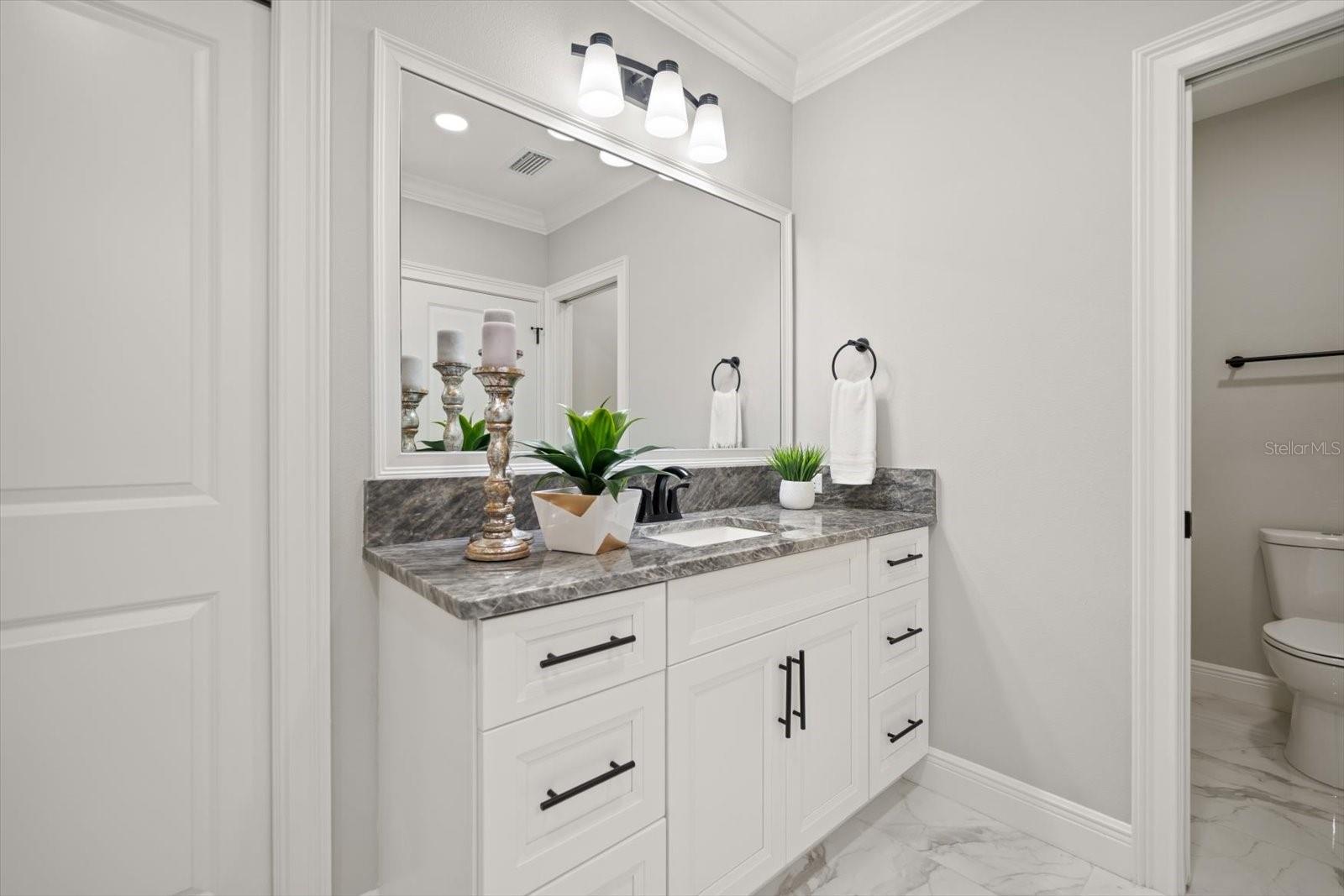 Image 26 of 54 For 211 Dolphin Point 501