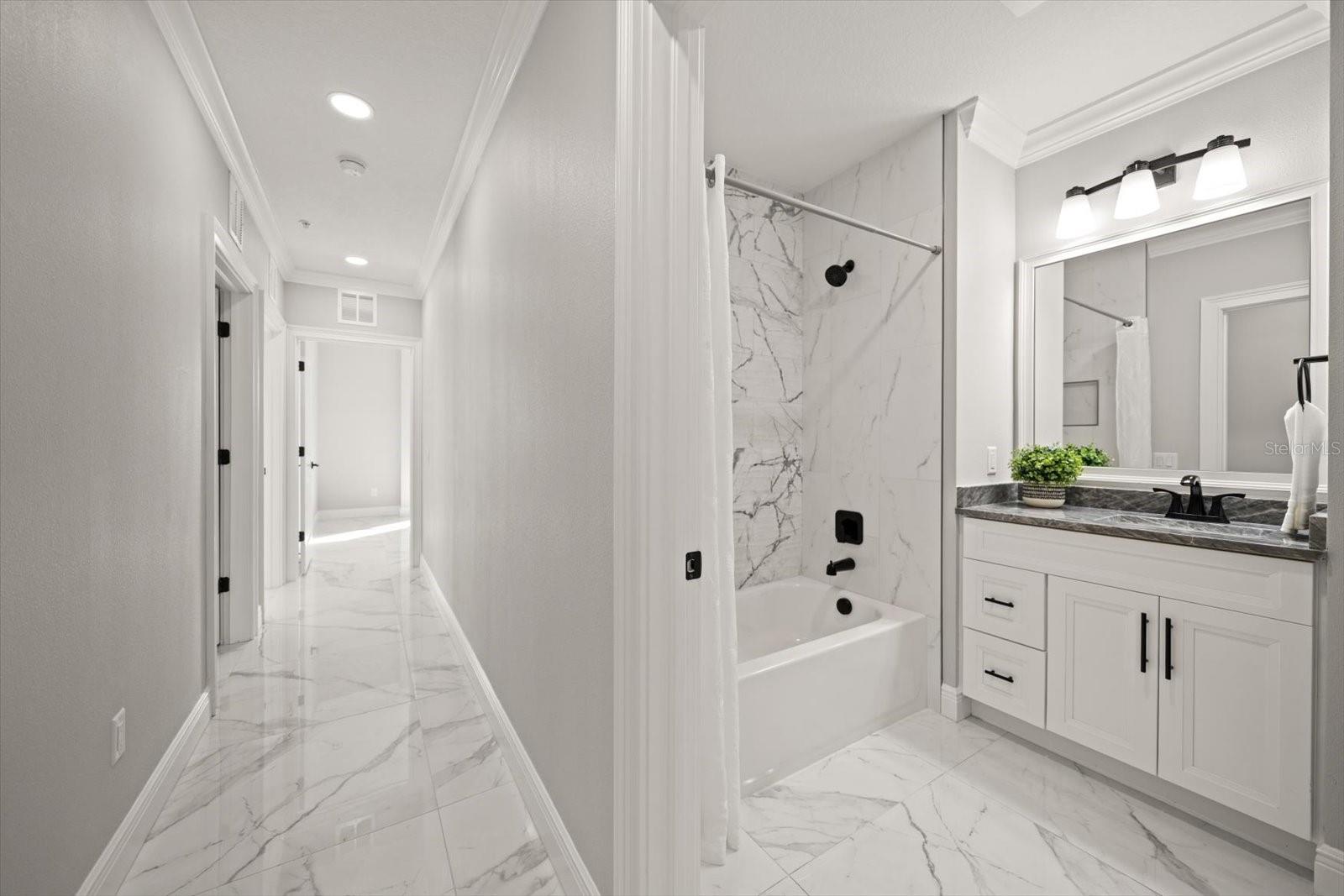 Image 31 of 54 For 211 Dolphin Point 501