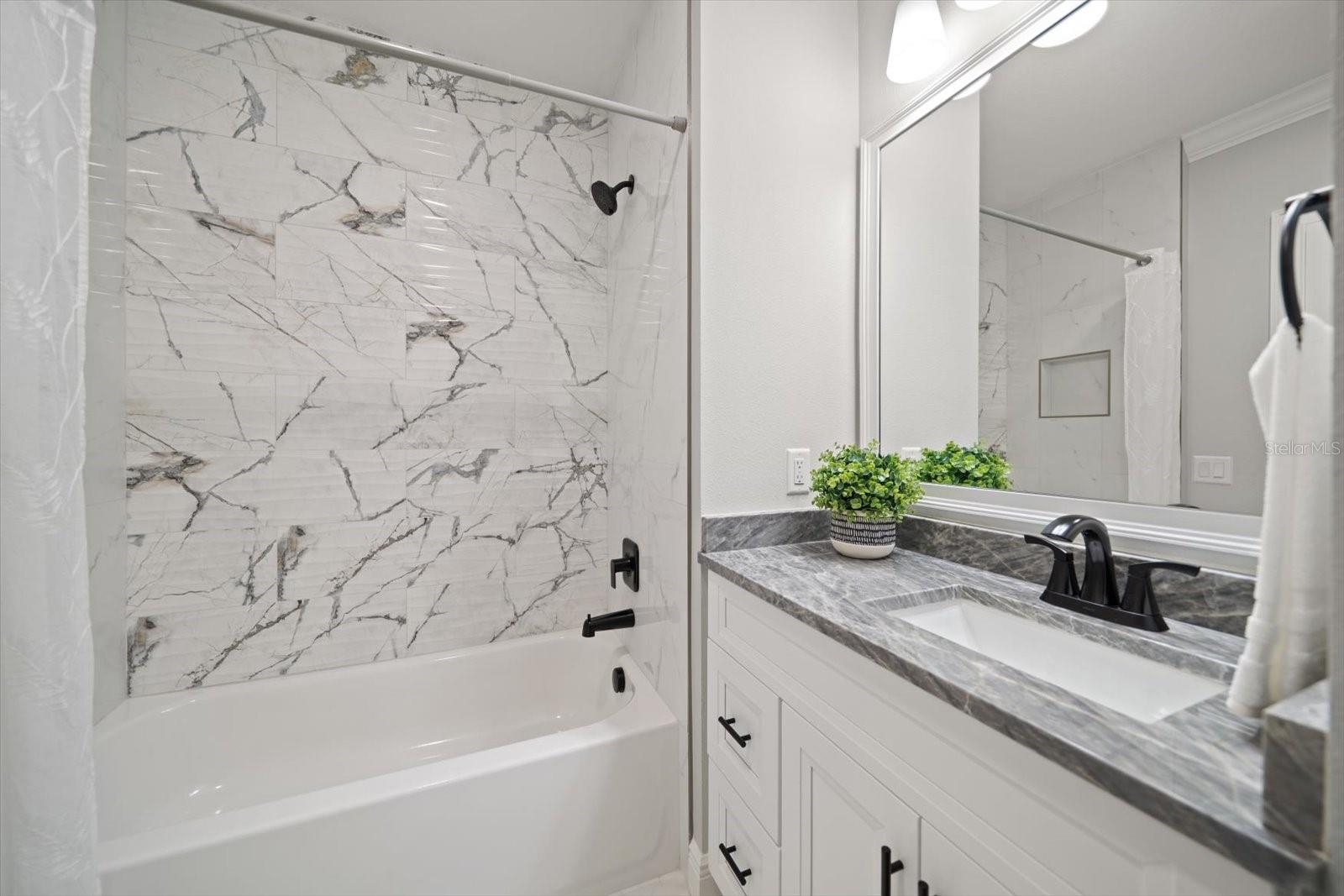 Image 33 of 54 For 211 Dolphin Point 501