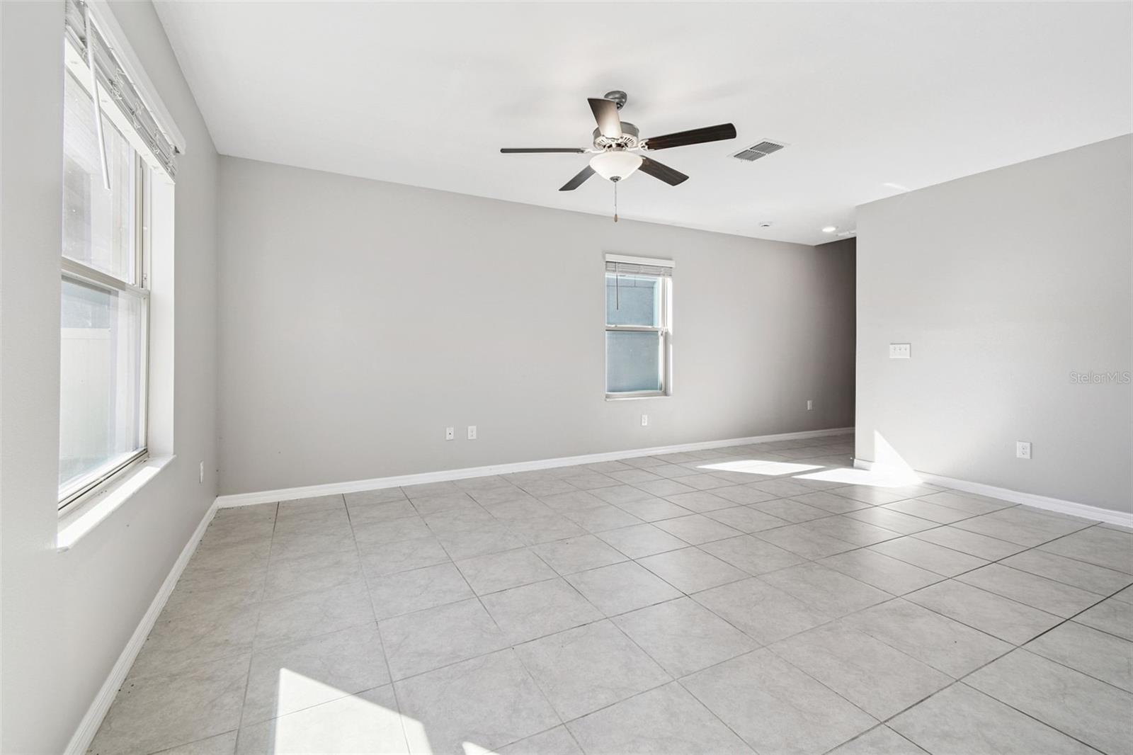 Image 16 of 98 For 5157 White Chicory Drive