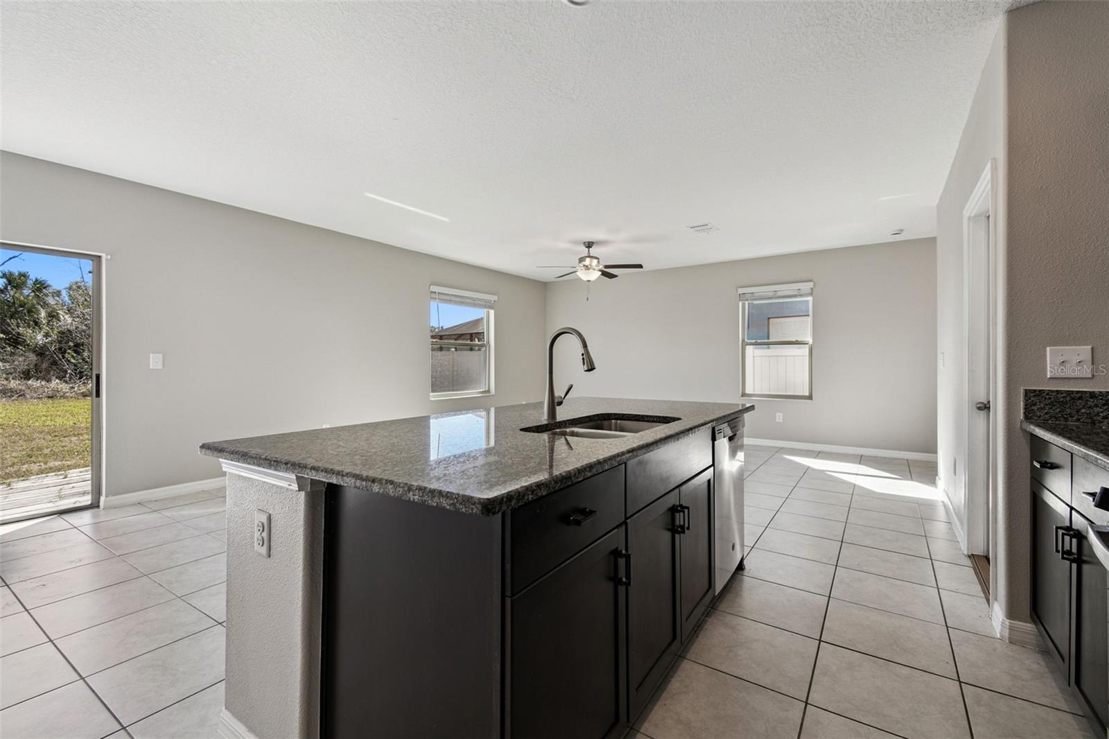 Image 21 of 98 For 5157 White Chicory Drive