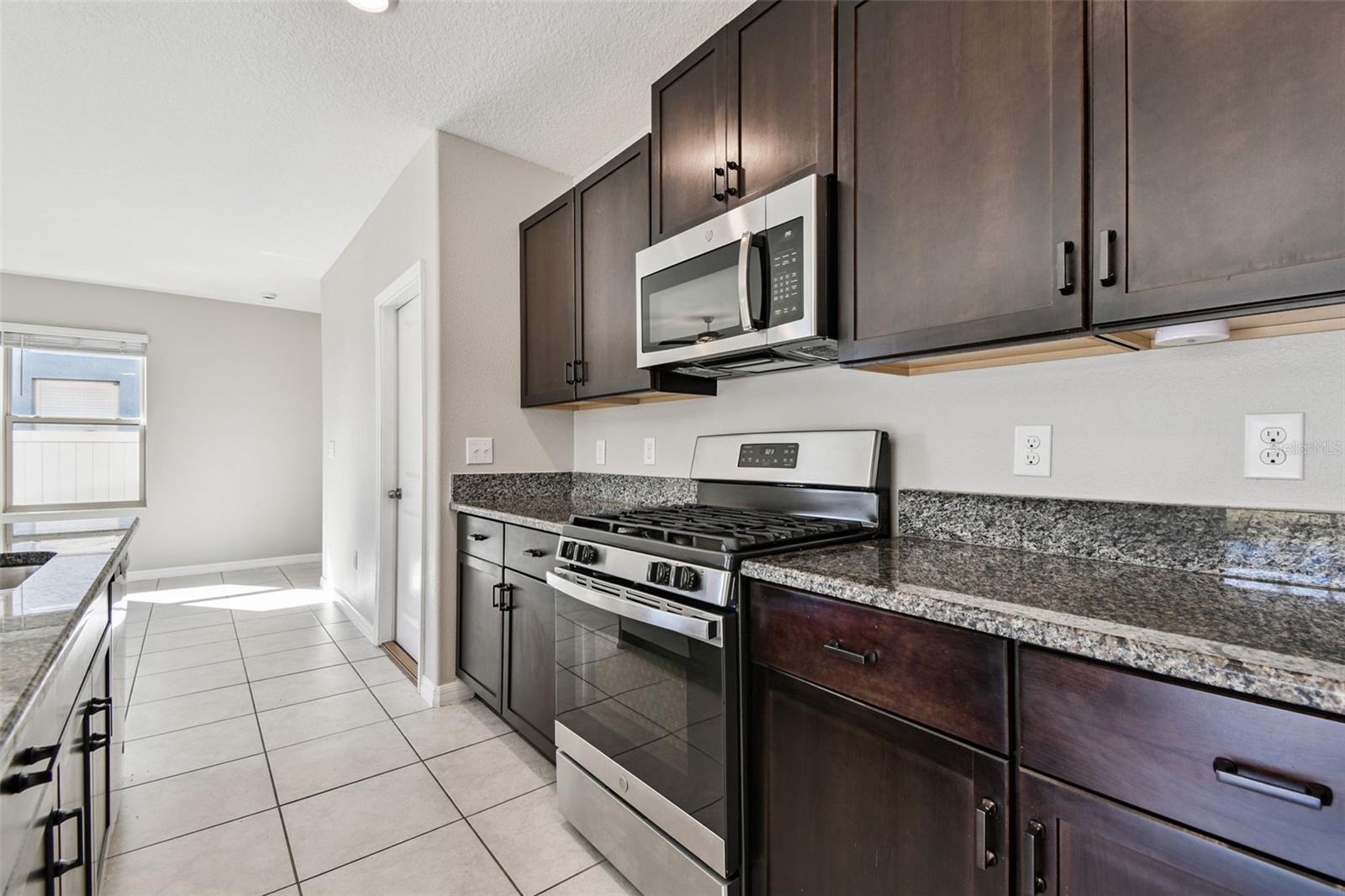 Image 22 of 98 For 5157 White Chicory Drive