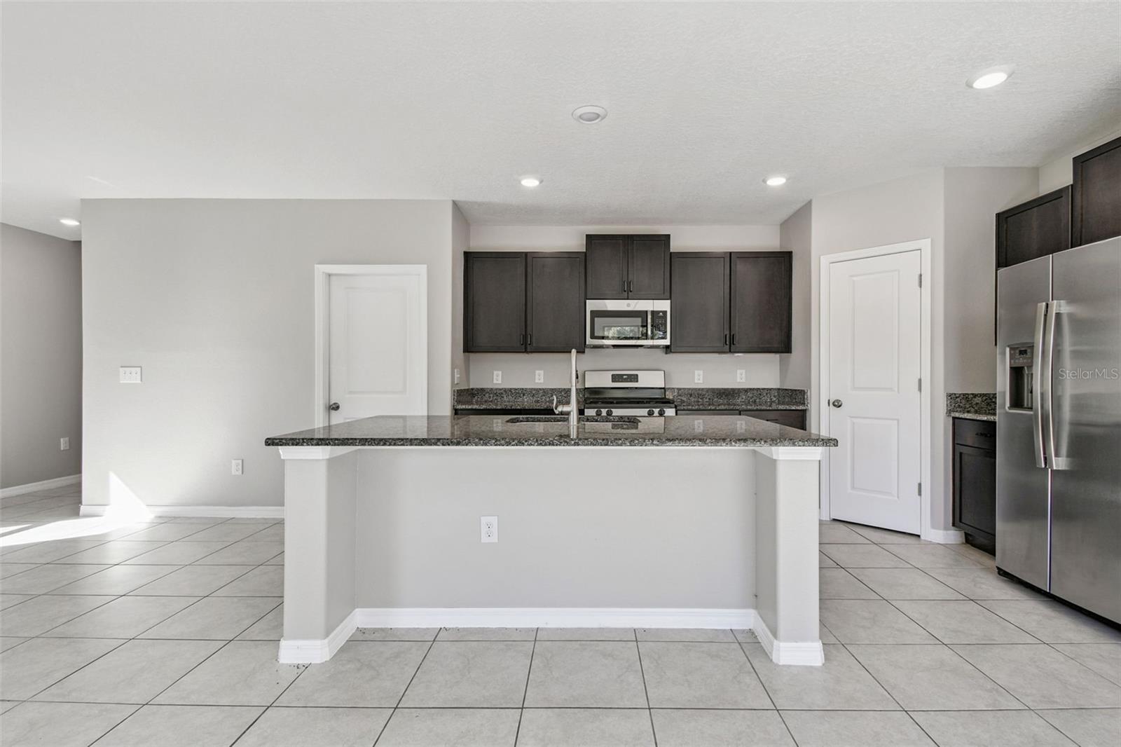 Image 24 of 98 For 5157 White Chicory Drive