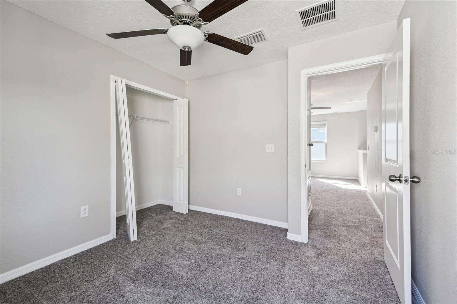 Image 37 of 98 For 5157 White Chicory Drive