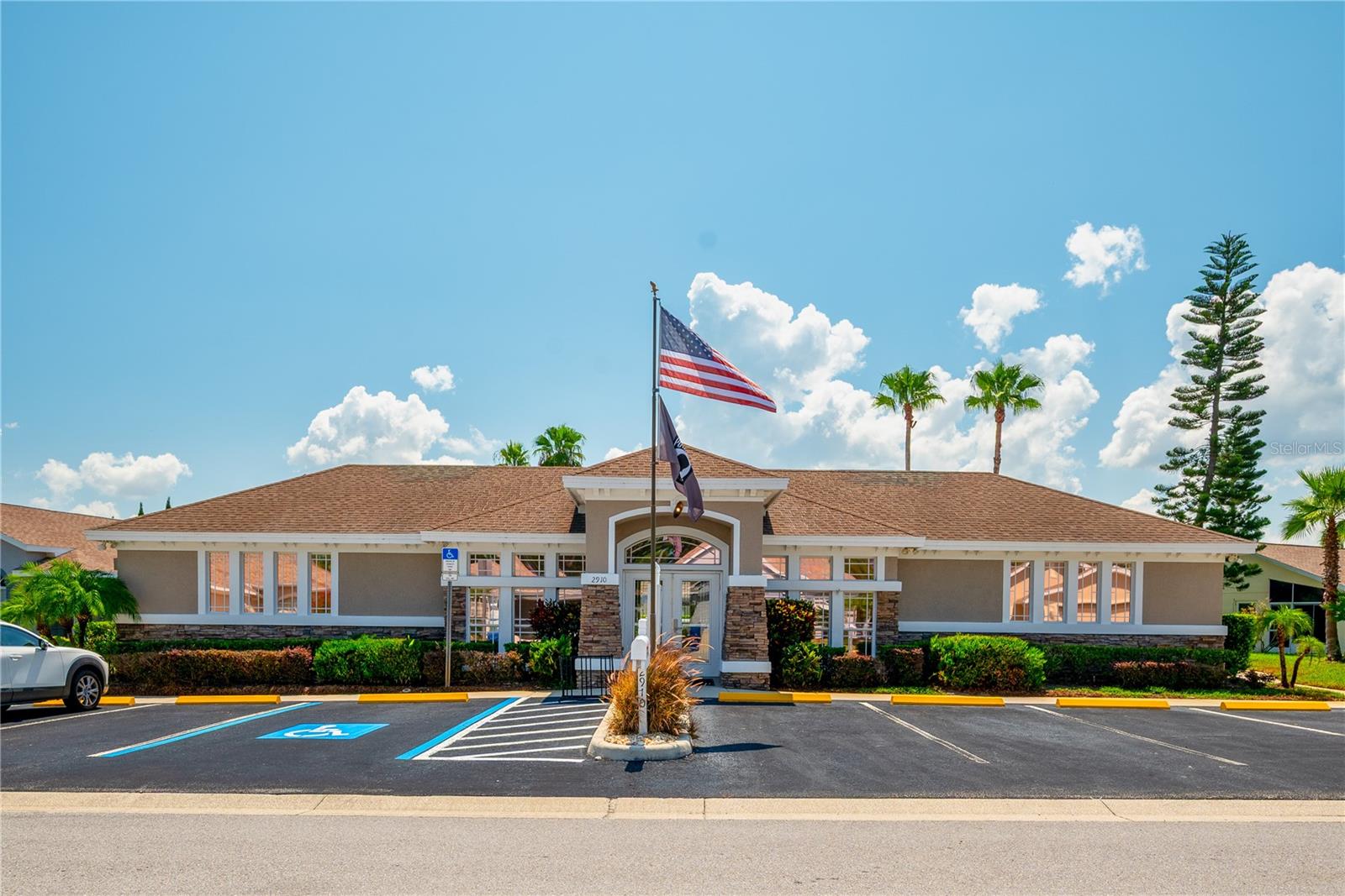 Image 24 of 26 For 2926 Walnut Grove Court