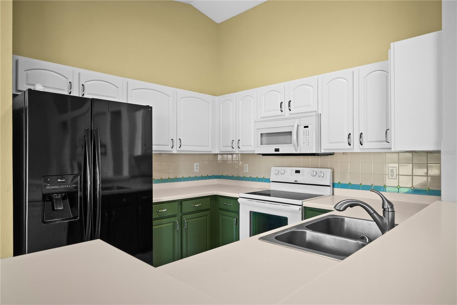 Image 8 of 26 For 2926 Walnut Grove Court