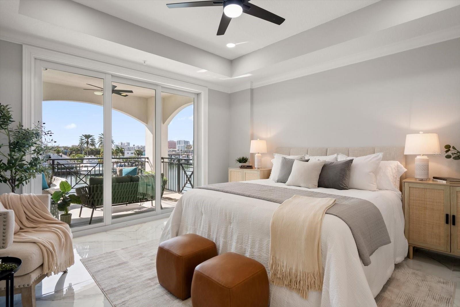 Listing photo id 13 for 211 Dolphin Point 202