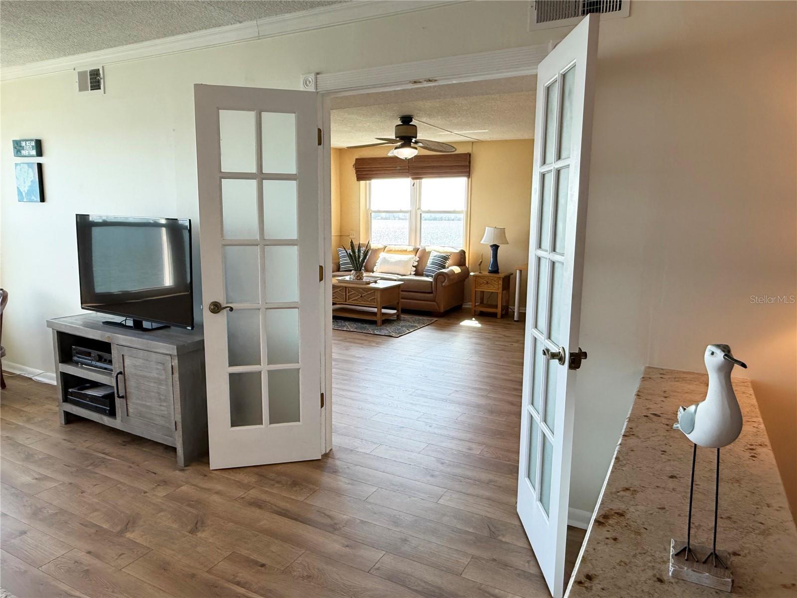 Image 18 of 58 For 5900 Shore Boulevard S 512