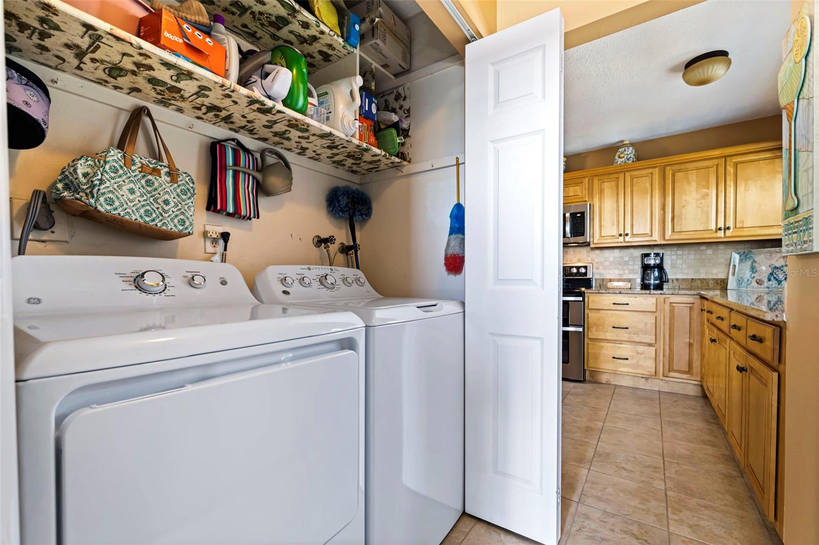 Image 25 of 58 For 5900 Shore Boulevard S 512