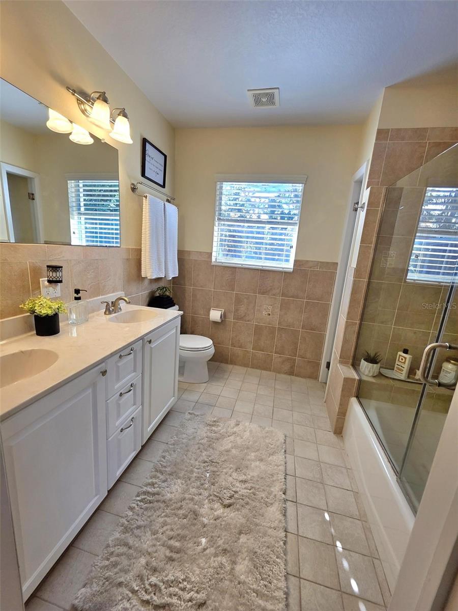 Image 25 of 53 For 401 Whitcomb Boulevard