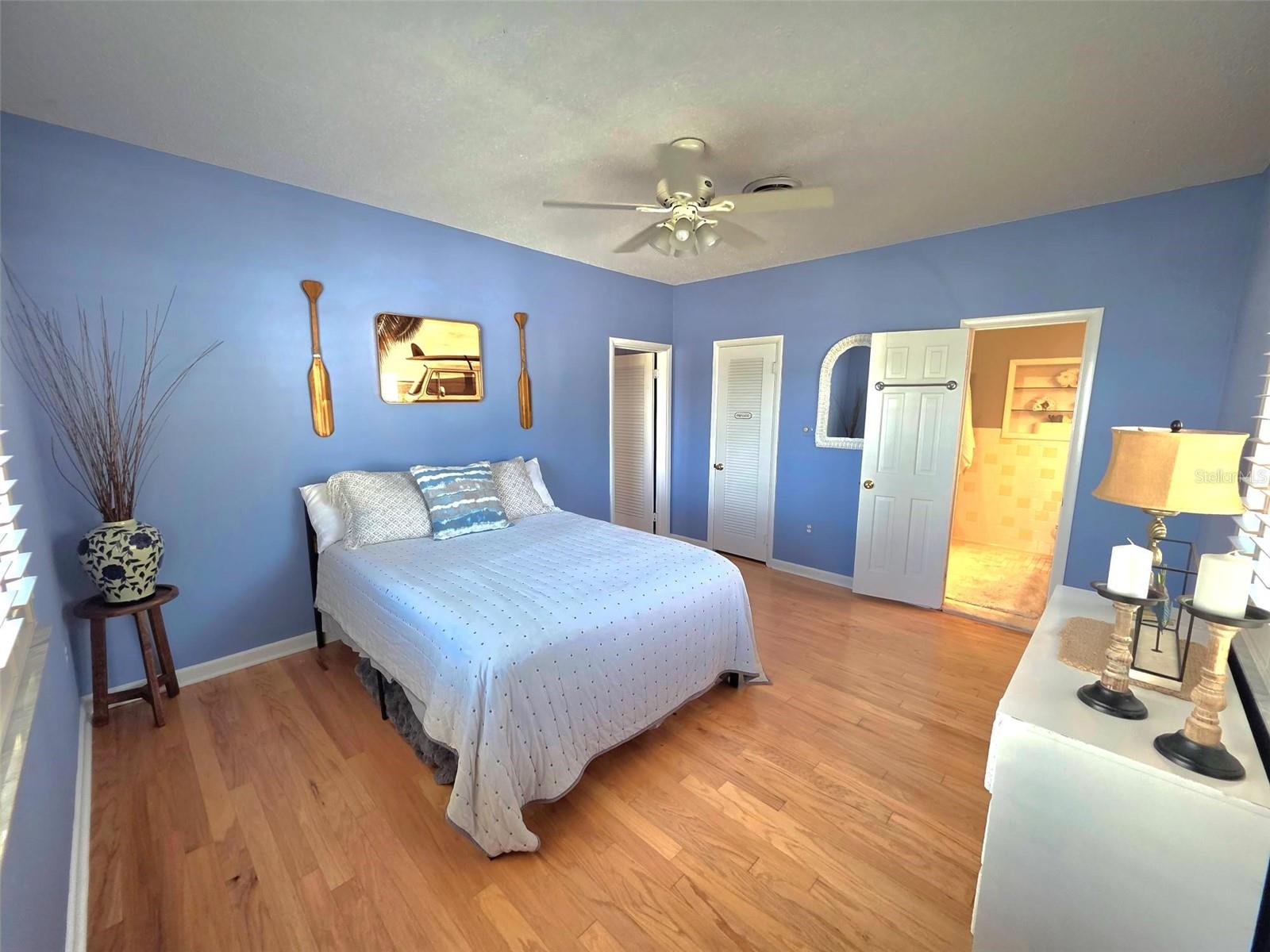 Image 28 of 53 For 401 Whitcomb Boulevard